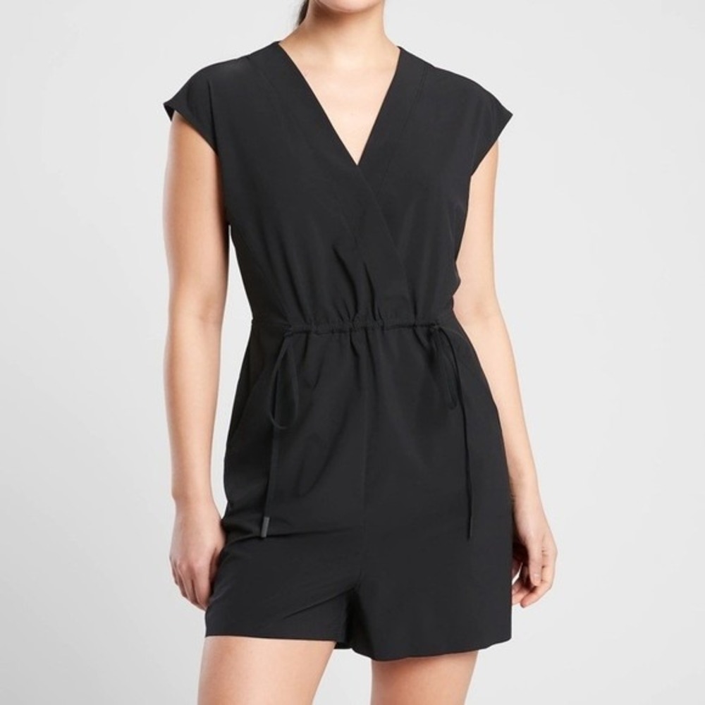 Athleta Marlow Romper Size XL Black Surplice V-Neck Sleeveless Drawstring Pocket
